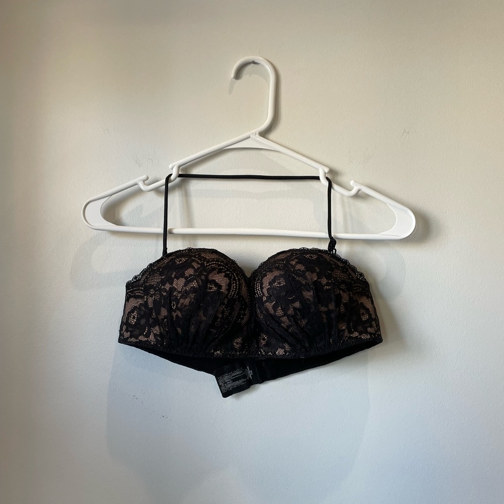 Black Strapless Laced Victoria Secret Bra